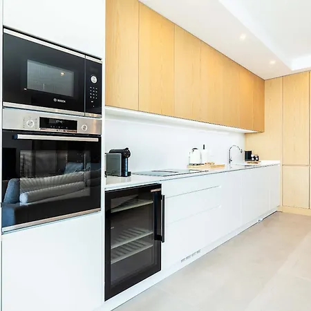 Luxury Penthouse With Marina Views * Лагуш