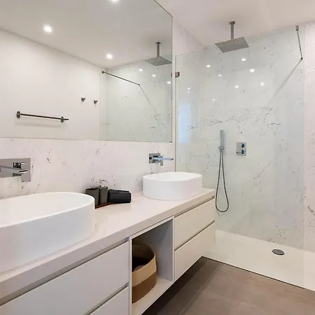 Appartamento Luxury Penthouse With Marina Views Lagos