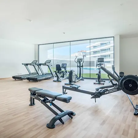 Luxury Penthouse With Marina Views *